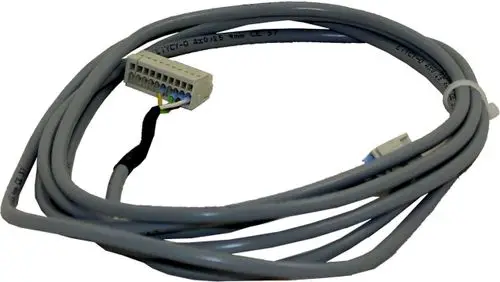 Graues Kabel mit einem Stecker am Ende, verwendet für den Anschluss von Luftmassenmessgeräten, möglicherweise für die Marke Wolf.
